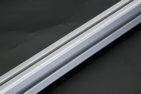 自動點(diǎn)膠機(jī)鋁框型材 自動點(diǎn)膠機(jī)鋁框型材